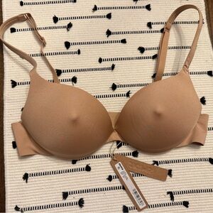 SKIMS Nude Bra with Adjustable Straps